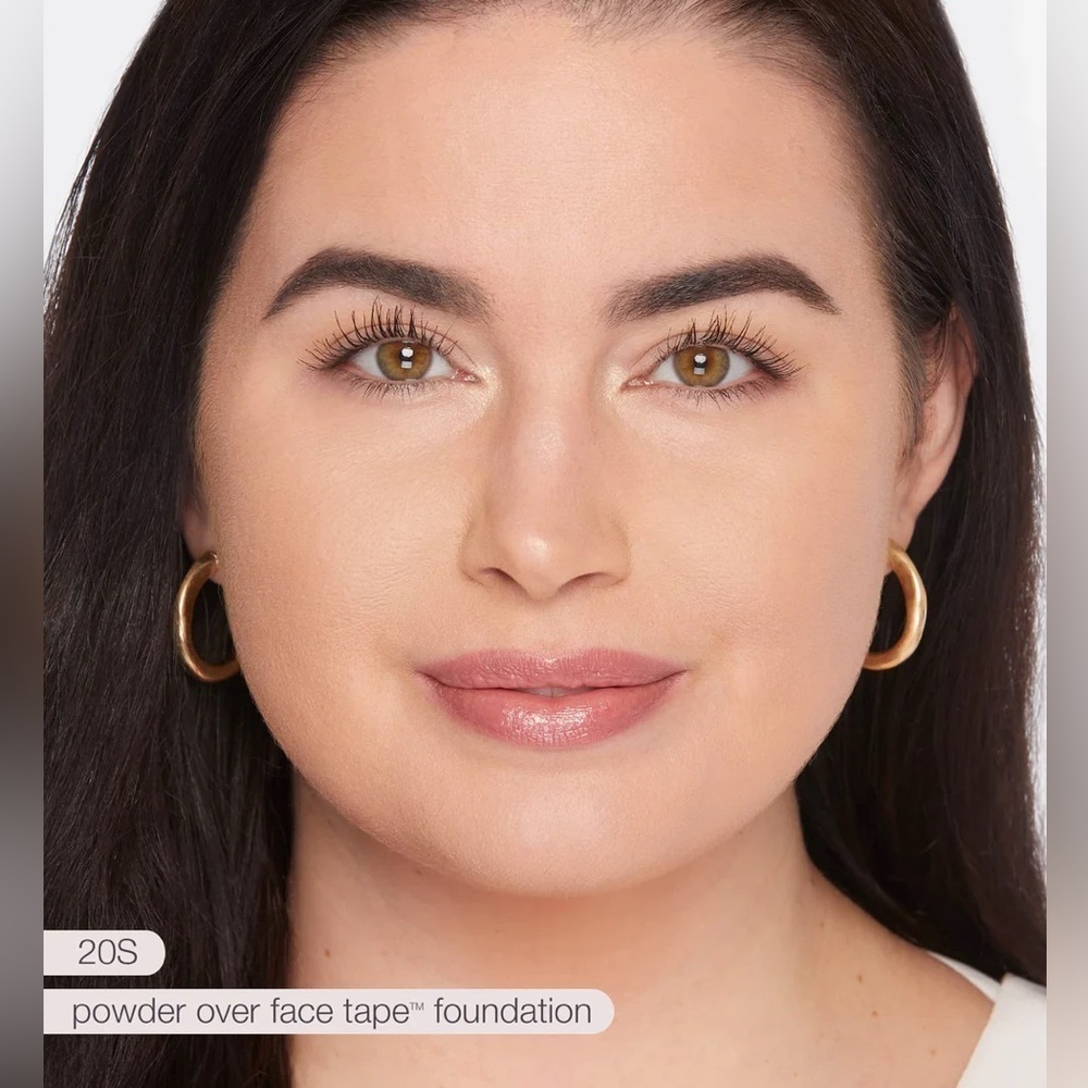 Tarte- Face Tape Pressed Powder (20S: light sand) - Picture 2 of 11